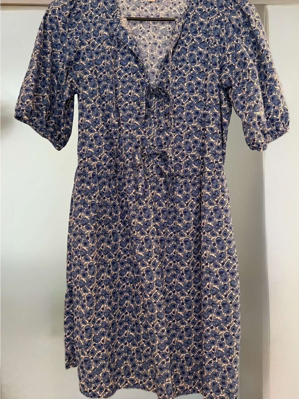 LOFT Blue Floral V-Neck Short Sleeve Mini Dress